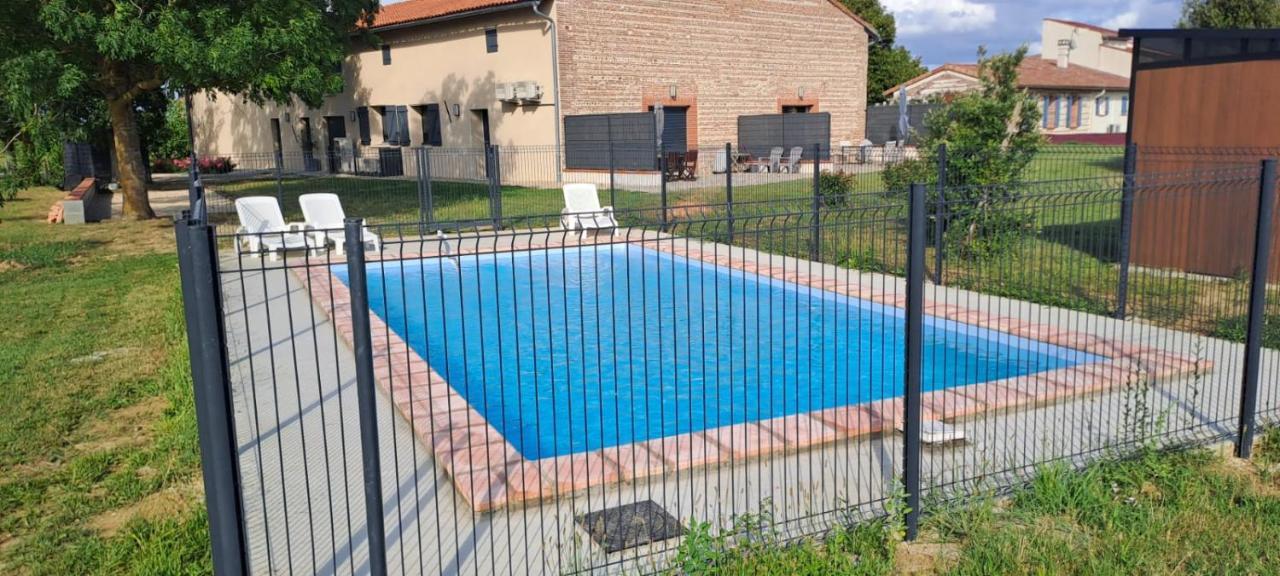 Отель Domaine Le Caprougeat Daux Экстерьер фото